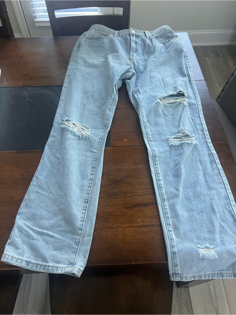 SHEIN Light Blue Distressed Straight Leg Jeans